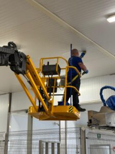 Pulizia Soffitto Capannone Industriale Verona